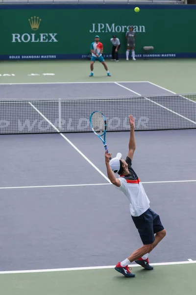 Taro Daniel Japão Serve Contra Bradley Klahn Dos Estados Unidos — Fotografia de Stock