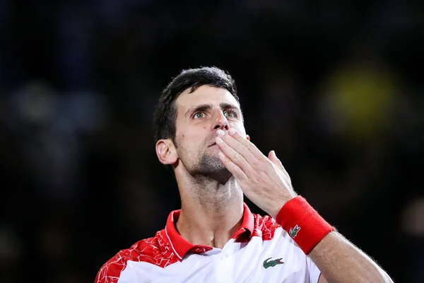 Novak Djokovic Della Serbia Bacia Gli Spettatori Dopo Aver Sconfitto — Foto Stock