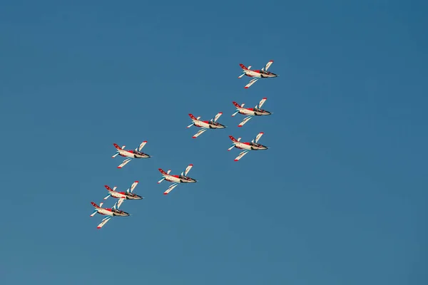 Los Aviones China Del Equipo Aerobático Hongying Decir Águila Roja —  Fotos de Stock