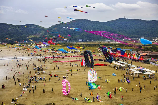 Denna Bild Visar Scenen Drakflygning Tävling Som Hölls Lulanqingsha Natursköna — Stockfoto
