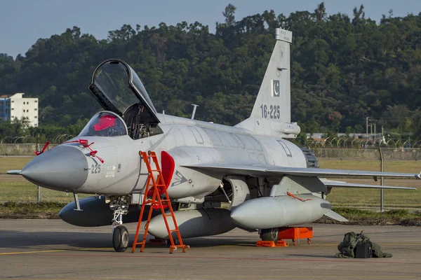 Pakistani Military Pilots Deplane Fighter Aircraft Venue 12Th China International — 图库照片