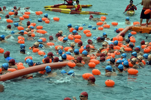 Milhares Nadadores Participam Natação Anual Cross Harbour Hong Kong China — Fotografia de Stock