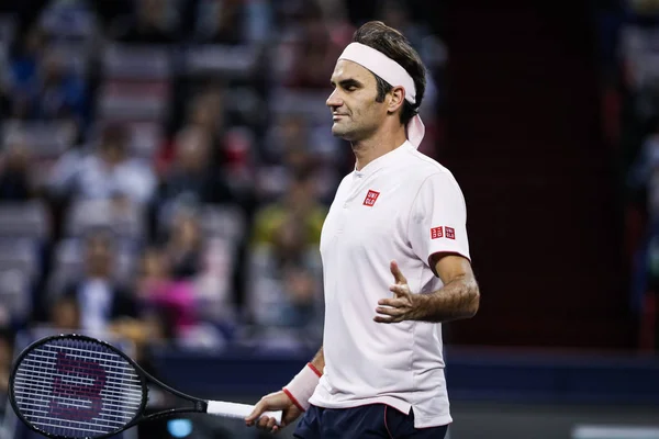 Roger Federer Van Zwitserland Viert Het Verslaan Van Daniil Medvedev — Stockfoto