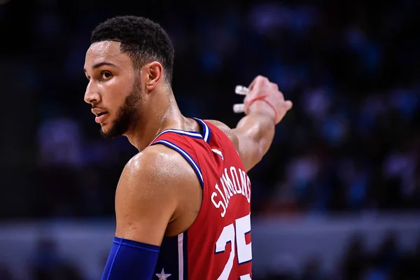 Ben Simmons Philadelphia 76Ers Reagál Ahogy Versenyeznek Dallas Mavericks Shenzhen — Stock Fotó