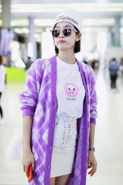 Actriz China Victoria Song Song Qian Llega Aeropuerto Internacional Shanghai — Foto de Stock