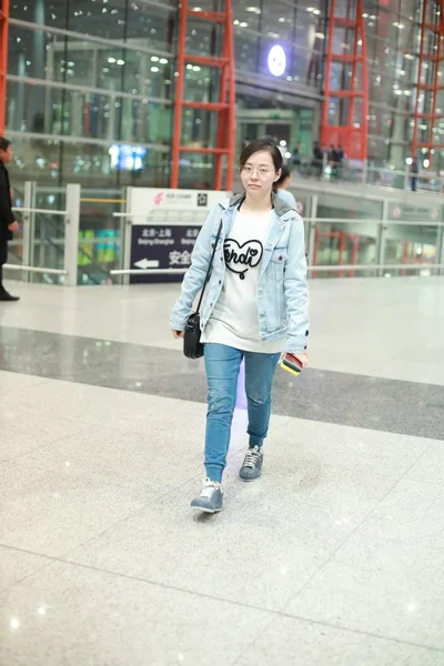 Chinese Singer Jane Zhang Zhang Liangying Arrives Beijing Capital International — Stock Photo, Image