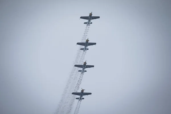 Aeronaves Equipe Aerobática Red Bull Apresentam Durante Corridas Aéreas Campeonato — Fotografia de Stock