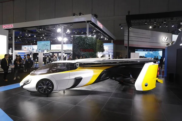 Aeromobil Vtol 자동차 택시에 개념은 가져오기 엑스포 Ciie 2018 디스플레이에 — 스톡 사진