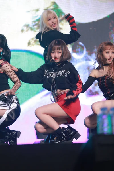 Members South Korean Girl Group Weki Meki Perform Showcase Release — Stock Photo, Image