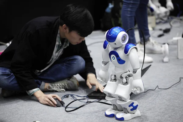 Robot Inteligente Exhibe Durante Concurso Innovación Emprendimiento Ciudad Foshan Provincia —  Fotos de Stock