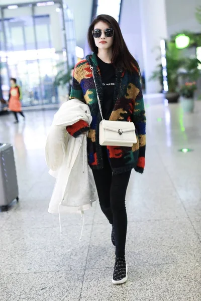 Chinese Model Sui Pictured Shanghai Hongqiao International Airport Shanghai China — Stock Photo, Image