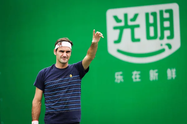 Der Schweizer Tennisstar Roger Federer Nimmt Einer Trainingseinheit Mit Dem — Stockfoto