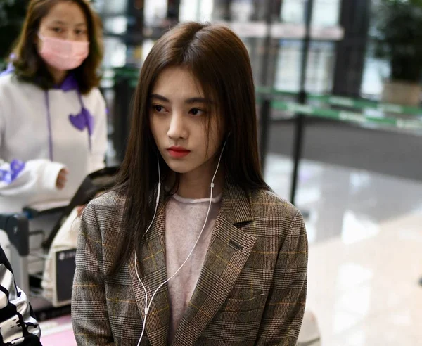 Chinese Zangeres Actrice Jingyi Afgebeeld Shanghai Hongqiao International Airport Shanghai — Stockfoto