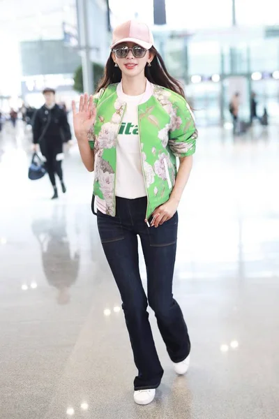 Modelo Actriz Taiwanesa Lin Chi Ling Llega Aeropuerto Internacional Shanghai — Foto de Stock