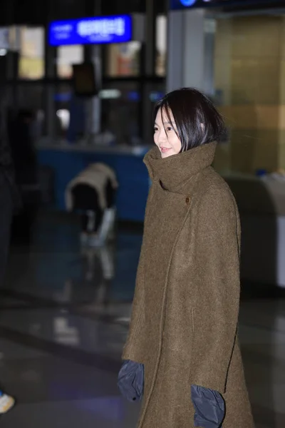 Jihokorejská Modelka Herečka Shin Min Dorazí Mezinárodní Letiště Kimpcho Před — Stock fotografie