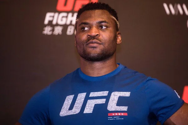 Cameroonian French Mixed Martial Artist Francis Ngannou Attends Press Conference — Stock Photo, Image