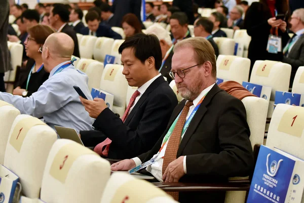 Lei Jun Left Chairman Ceo Xiaomi Technology Chairman Kingsoft Corp — Stock Photo, Image