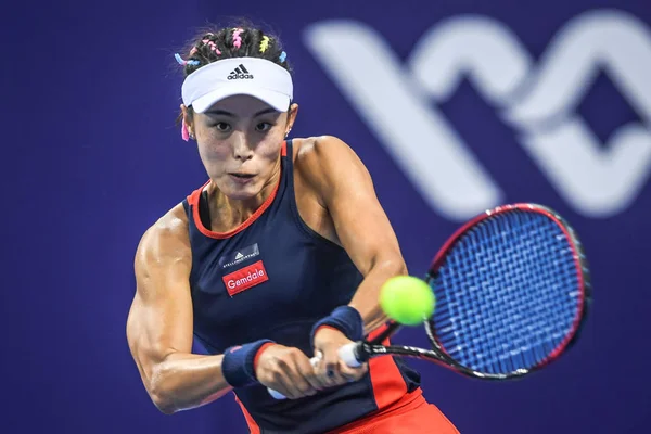 Wang Qiang Della Cina Torna Colpo Ashleigh Barty Dell Australia — Foto Stock