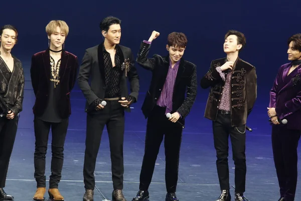 Medlemmar Sydkoreanska Pojke Gruppen Super Junior Delta Showcase Deras Nya — Stockfoto