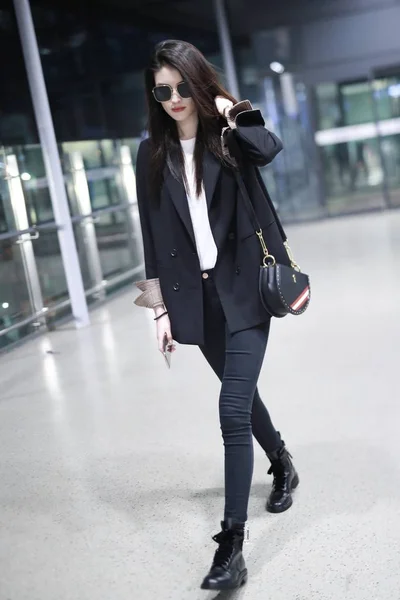 Top Model Cinese Sui Fotografata Aeroporto Shanghai Cina Ottobre 2018 — Foto Stock