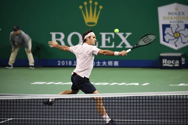 Roger Federer Suíça Retorna Tiro Para Daniil Medvedev Rússia Sua — Fotografia de Stock