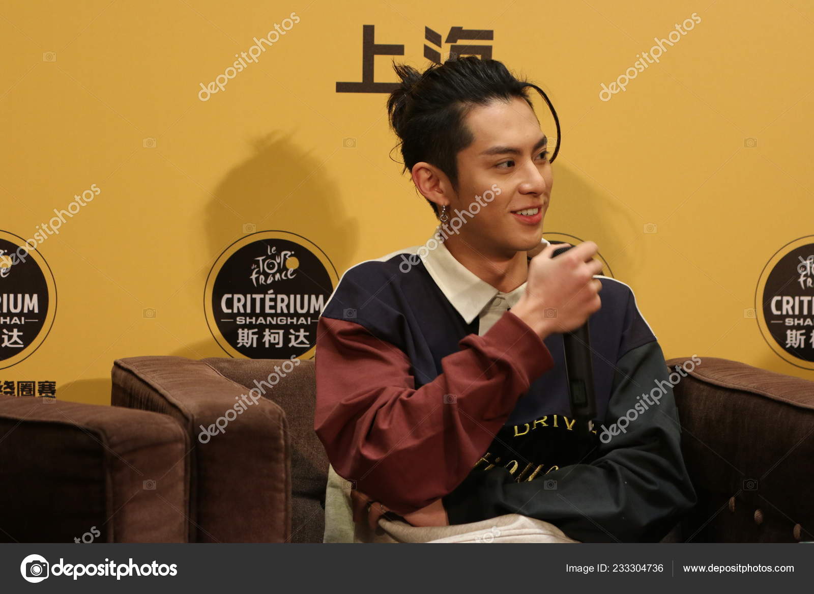 Chinese Actor Dylan Wang Hedi New Lineup Chinese Boy Group – Stock  Editorial Photo © ChinaImages #233320746