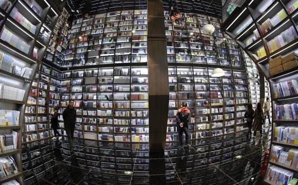 Müşteriler Kitabevi Zhongshuge Kitap Okumak Guanshanhu Lçesi Guiyang Şehir Güneybatı — Stok fotoğraf