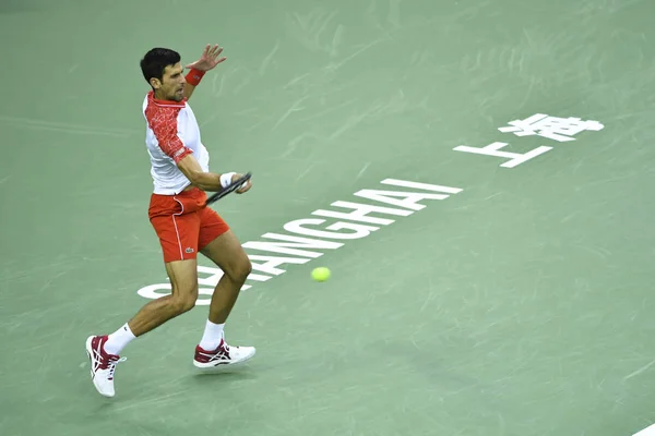 Novak Djokovic Sérvia Retorna Arremesso Contra Borna Coric Croácia Partida — Fotografia de Stock