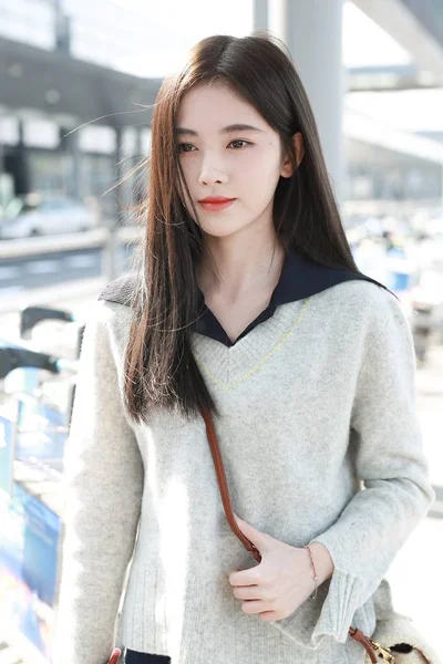 Die Chinesische Sängerin Und Schauspielerin Jingyi Kommt Oktober 2018 Auf — Stockfoto