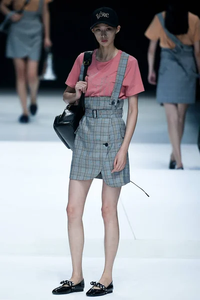 Louis Vuitton Spring Summer 2019 Fashion Show  Fashion, Fashion week  outfit, Tomboy fashion