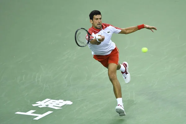 Novak Djokovic Serbii Zwraca Strzał Przed Borna Coric Chorwacji Ich — Zdjęcie stockowe