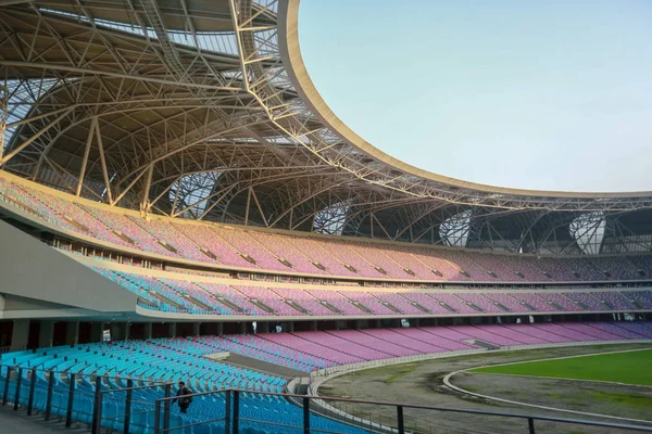 항저우 동쪽으로 중국의 2018에에서 로터스 올림픽 스포츠 센터의 — 스톡 사진