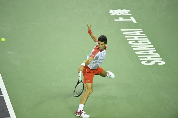 Novak Djokovic Serbii Zwraca Strzał Jeremy Chardy Francji Drugim Meczu — Zdjęcie stockowe