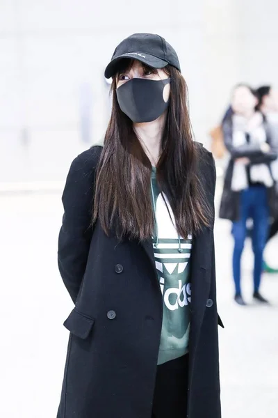 Hong Kong Atriz Angelababy Chega Aeroporto Xangai China Novembro 2018 — Fotografia de Stock