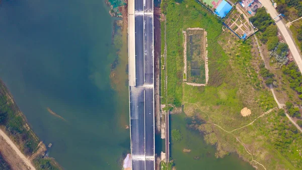 2018 日中国南部の広西チワン族自治区南寧市の交通に開くには広西の最長の高架道路の空撮 — ストック写真