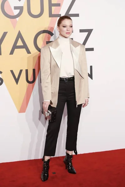 Actriz Francesa Lea Seydoux Posa Mientras Asiste Exposición Louis Vuitton —  Fotos de Stock