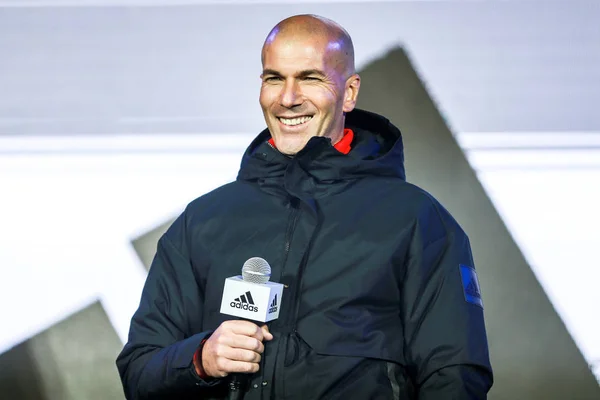 Fransız Futbol Yıldızı Koç Zinedine Zidane Katılır Adidas Tarafından Bir — Stok fotoğraf