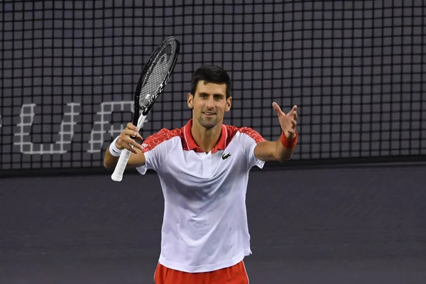 Novak Djokovic Serbia Celebra Después Derrotar Alexander Zverev Alemania Para — Foto de Stock