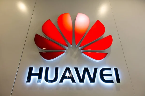 Вид Логотипа Huawei Шанхае Китай Июня 2018 Года — стоковое фото