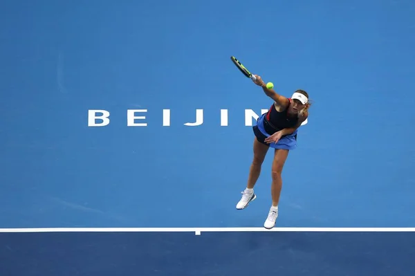 Caroline Wozniacki Aus Dänemark Serviert Gegen Anastasija Sevastova Aus Lettland — Stockfoto