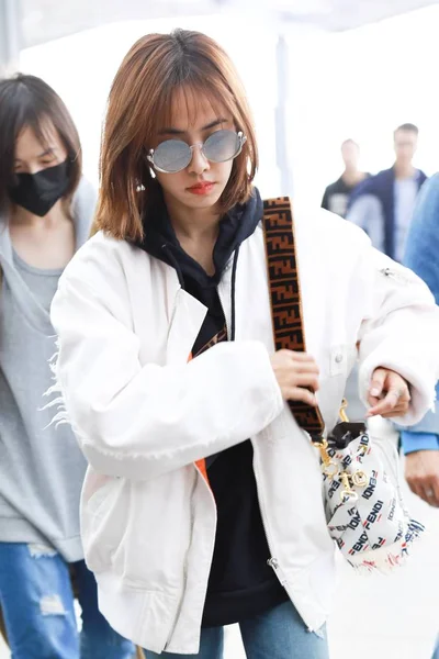 Taiwanese Singer Jolin Tsai Arrives Shanghai Hongqiao International Airport Departure — Stock Photo, Image