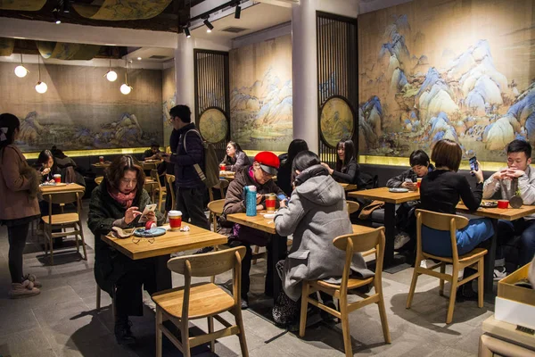 Turistas Visitam Corner Tower Cafe Perto Palace Museum Também Conhecido — Fotografia de Stock
