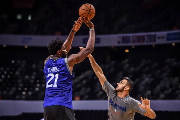 Joel Embiid Philadelphia 76Ers Részt Vesz Egy Edzés Felkészülés Shenzhen — Stock Fotó