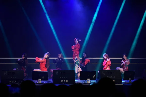 韓国ガール グループ Girl のメンバー出席台北 台湾のファン ミーティング イベント 2018 — ストック写真