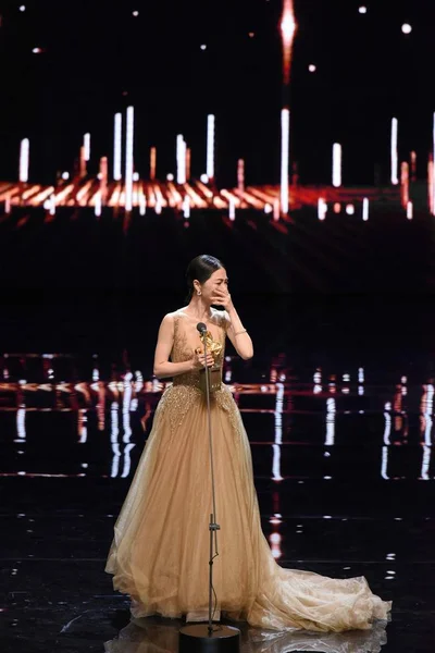 Taiwanesische Bühnenschauspielerin Hsieh Ying Xuan Spricht Nach Der Verleihung Der — Stockfoto