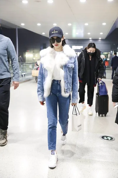 Actriz Cantante China Victoria Song Song Qian Llega Aeropuerto Internacional — Foto de Stock