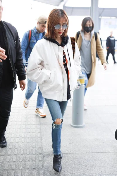 Cantante Taiwanese Jolin Tsai Arriva All Aeroporto Internazionale Shanghai Hongqiao — Foto Stock