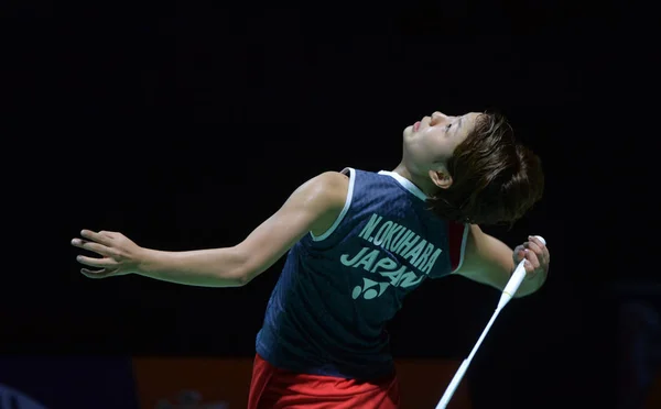 日本ののぞみ奥原は 中国の陳 Yufei にショットを返しますの女子シングルス決勝で 2018 日中国南東部の福建省福州市に福州中国オープン 2018 バドミントン大会中に — ストック写真