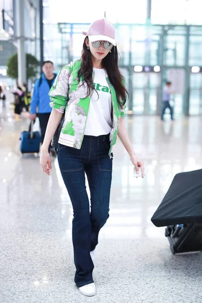 Taiwanese Model Actrice Lin Chi Ling Arriveert Bij Shanghai Hongqiao — Stockfoto