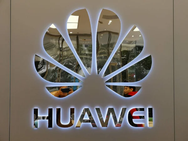 Vista Logotipo Huawei Ciudad Wuhan Provincia Central Hubei China Diciembre — Foto de Stock